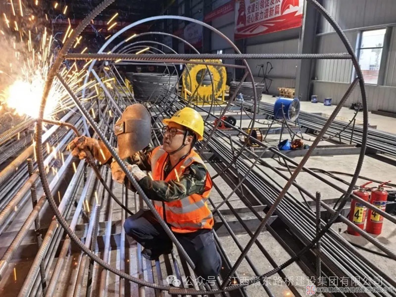 1752718369886368.jpg 2.jpg